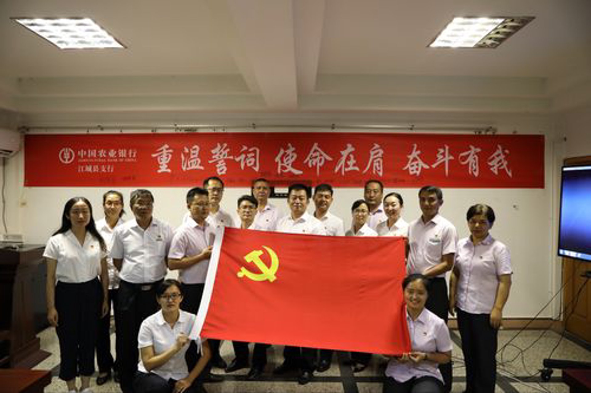 宏日包装